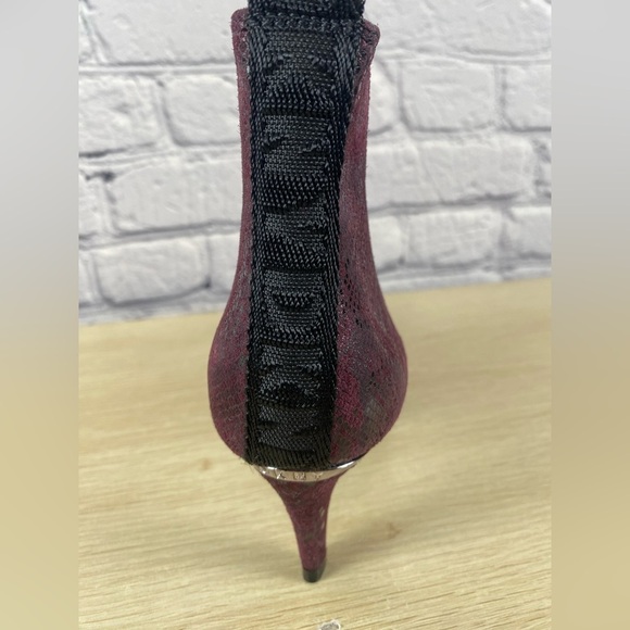 DKNY Purple Pink Modern Snakeskin Booties size 6 Stiletto Heel Ankle Boots NEW - Picture 6 of 11